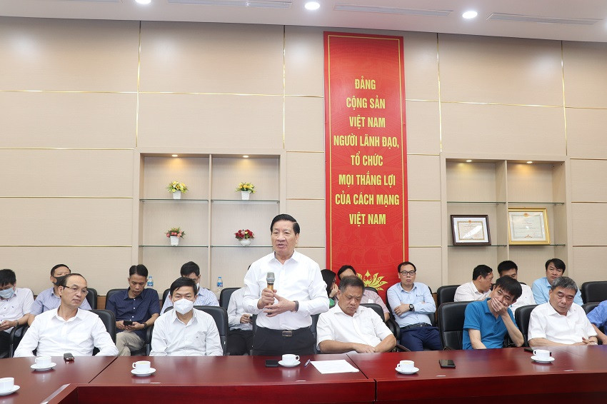 GS.TS Nguyễn Tuấn Anh phát biểu tại Hội nghị do Viện Khoa học Thủy lợi Việt Nam tổ chức.